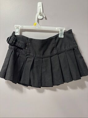 Y2K TRF by Zara Vintage Black Pleated Mini Skirt With Buckle